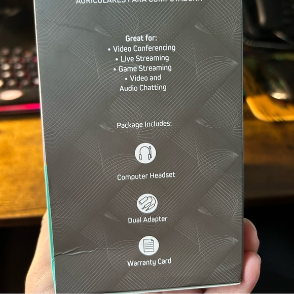 Computer Headset with Mic - Picture 2 of 4